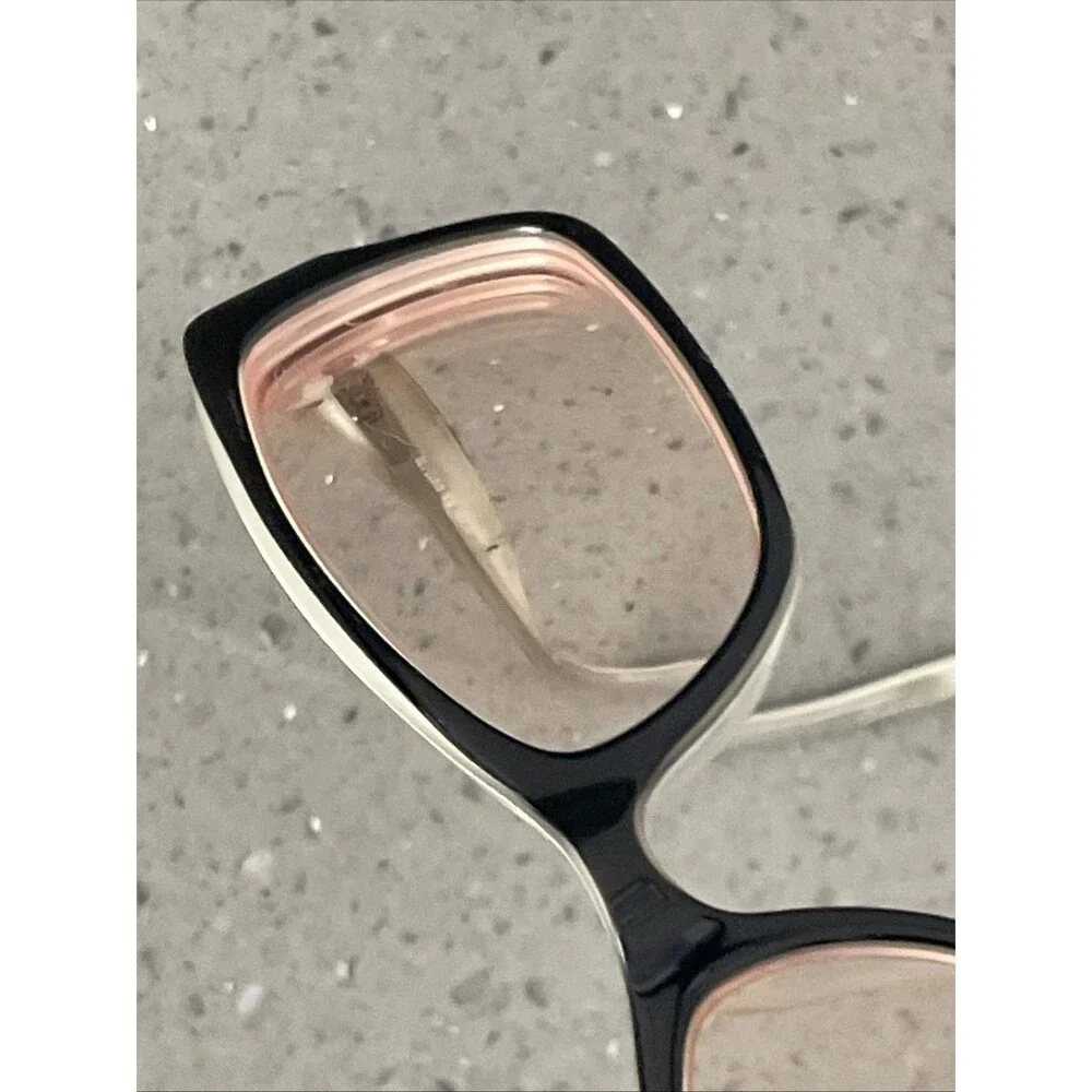 GUESS GU2261 BLK WHT Eyeglasses FRAMES ONLY BLACK/WHITE Plastic 51-17-130 Full
